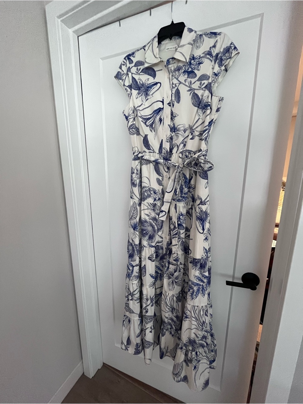 Avec Les Filles White Maxi Dress with Blue Floral Print NWT